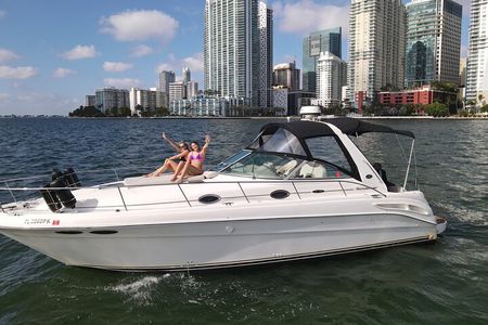 Private Yacht Rental 37Ft in Miami Up to 12 People
