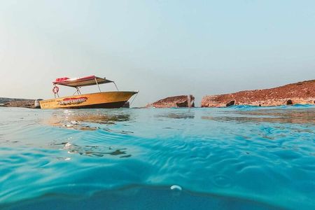 Private Speedboat 3hrs around Comino Crystal & Blue Lagoon Caves