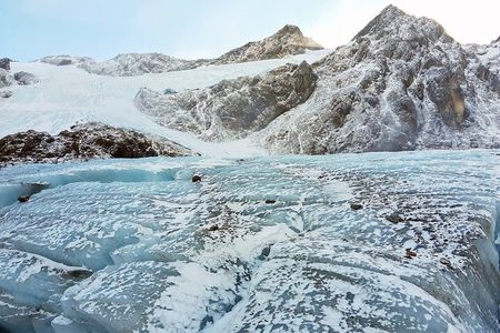  Small group Trekking to Vinciguerra Glacier and Témpanos Lagoon 
