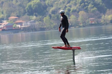 Try Efoil on Lake Como - Try the New Trend
