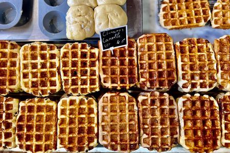 Brussels Food Tour: 10 Tastings of Waffles, Beers, Fries & More