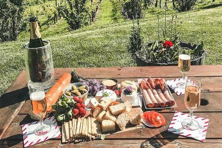 Salt Spring Island "Artisan Trail" Hop On Hop Off Tour!