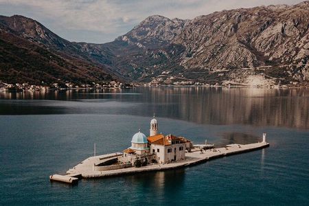 Perast and Our Lady of the Rocks 90 min Private Speedboat Tour 