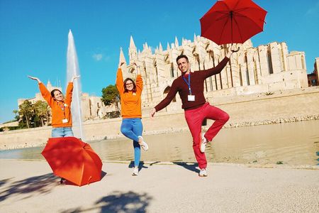 Private walking tour in Palma de Mallorca with local guides.