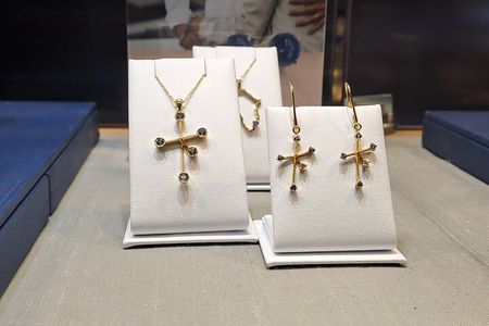 Cape Town Retail and Diamond Workshop Private Tour with Pickup