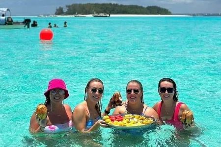 Private Tour to Mnemba Island with Lunch