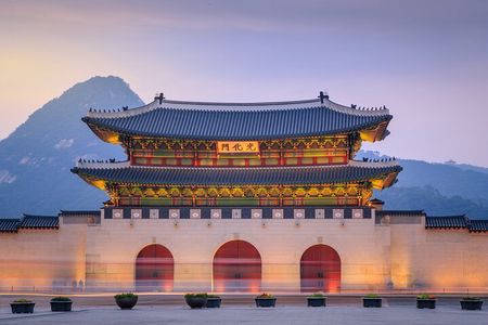 4 Hours Private Walking Tour of Gyeongbokgung