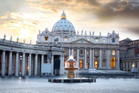 Vatican Museum, Sistine Chapel & St. Peters Basilica Private Tour