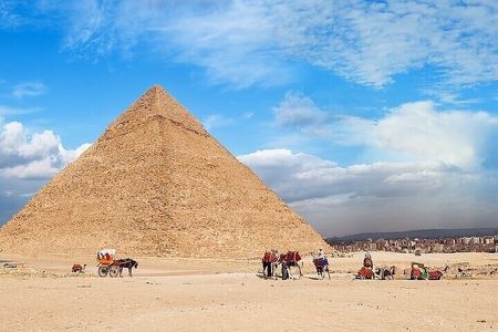 Day tour to Pyramids and Sphinx plus entry to the Great Pyramid