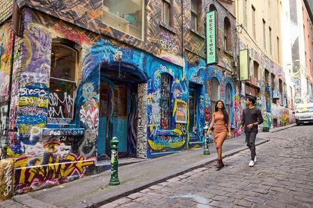 Melbourne City Laneways, Bays and Suburbs Small Group Bus Tour 