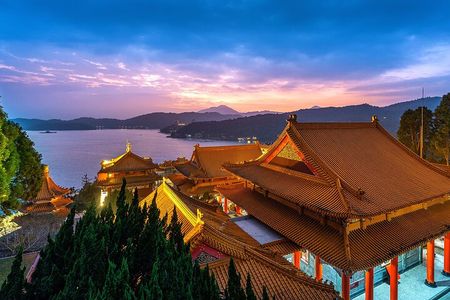 2-Day Sun Moon Lake Private Tour from Taipei 