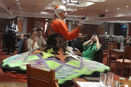 Private Cairo Nile River Dinner Cruise with Live Show & Dinner