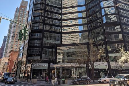 Holdouts: A NYC Architecture Walking Tour