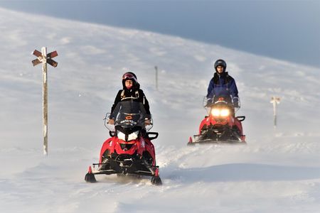 2-Hour Snowmobiling in Ylläs