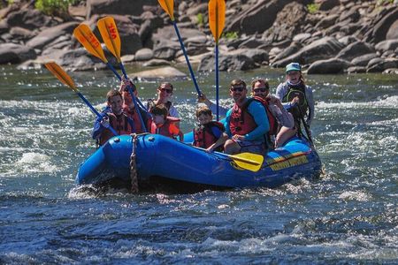 2-Hours Glenwood Springs Short and Mild Family Raft Trip