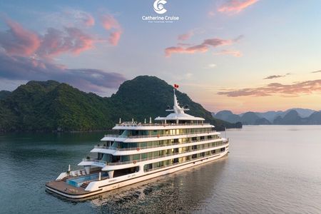 Catherine Cruise Halong Bay 2 Days/1 Night on 6 Star Cruise
