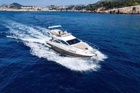 Private Half Day Tour at Elafiti Islands Via Azimut 43 Fly