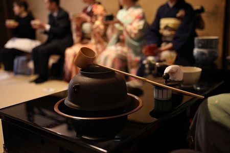 KYOTO Tea Ceremony with kimono near by Imamiya Jinjya Shrine