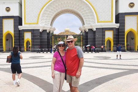 Kuala Lumpur & Batu Caves Full-Day City Tour