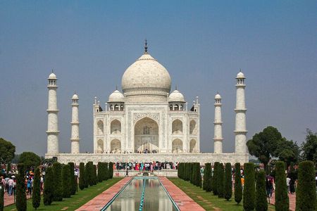 Private 2-Days Taj Mahal Tour with Fatehpur Sikri