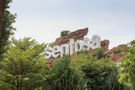 Sentosa Luxe: A Premium Half-Day Island Discovery Private Tour