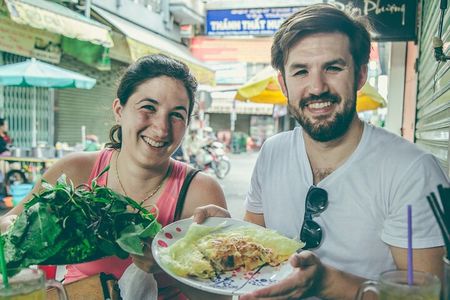 Night Food Tour in Saigon By Scooter
