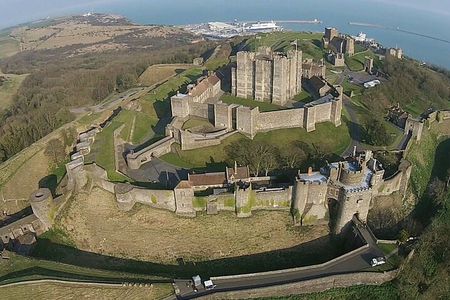 Private Day Trip To Dover, Canterbury, and Leeds Castle 