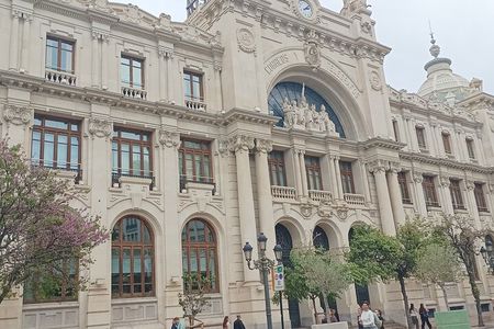 Valencia tour with cathedral included.