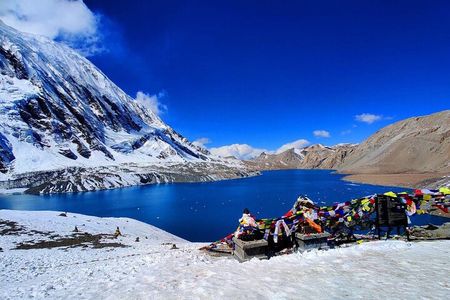 Annapurna Circuit Trek with Tilicho lake 17 Days