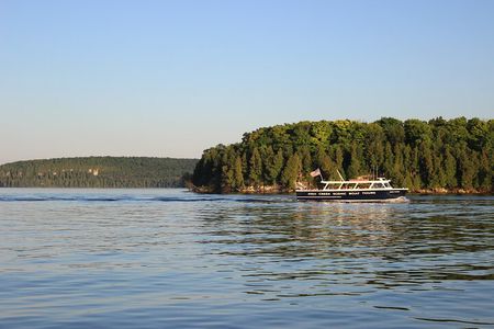Peninsula Park Caves Scenic Boat Tour