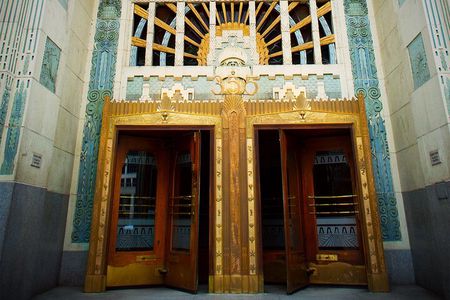 Downtown Vancouver Sinners and Sweets Tour With VIP Access