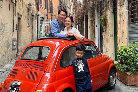 Private Rome Tour in Classic Red Fiat500