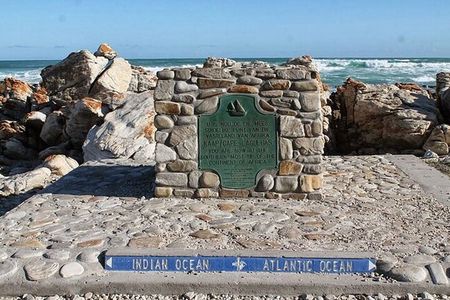 Cape Agulhas Full-Day Private Tour & Wine Tasting from Cape Town