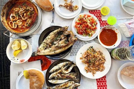 Small Group Casablanca Food Tour with a Local