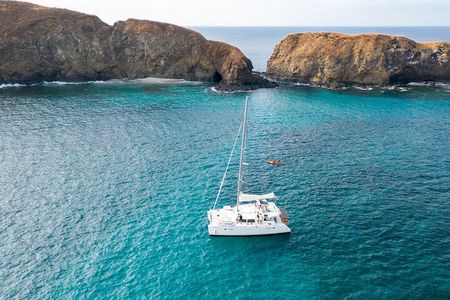 Catamaran Sailboat / Sunset & Snorkeling Tour from Guanacaste 
