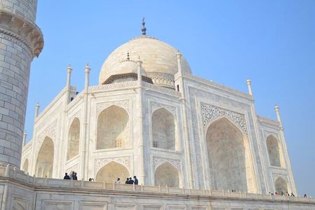 Priavte Taj Mahal at Sunrise and Agra Day Tour from Delhi