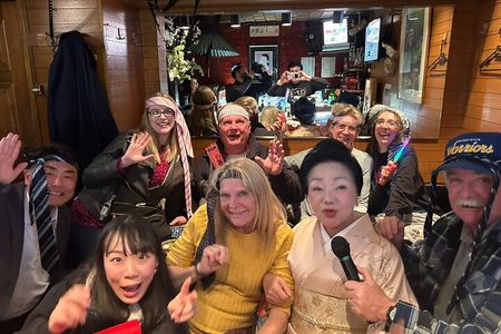 Tokyo Shinbashi Night Tour: Local Guide & Drinks at Snack Bars
