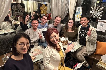 Night Tour in Tokyo Shimbashi with Snack Bar Drinks & Local Guide