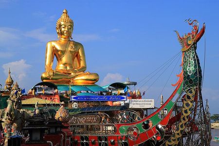 Chiang Rai Temples Tour & Golden Triangle Including Boat to Laos