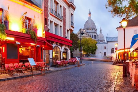 Paris: Private Montmarte And Sacre Coeur with Expert Guide