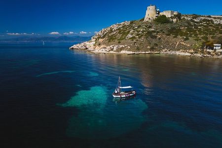 Cagliari: Tour with Snorkeling, Aperitif, and Various Stops