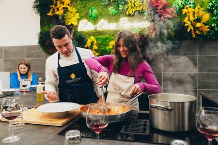 Pasta Cooking Class: Mastering Nonna's Recipes