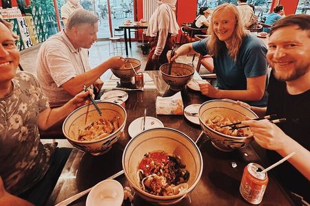 Private Full-Day Xi'an Highlights Tour with Pickup and Lunch