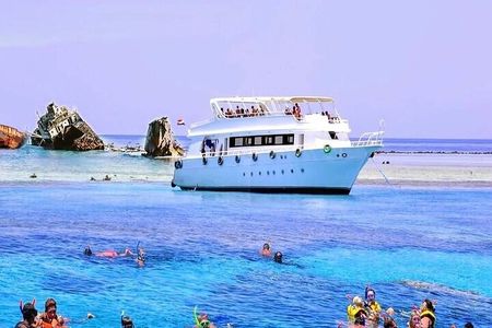 Tiran Island Boat Cruise from Sharm el Sheikh