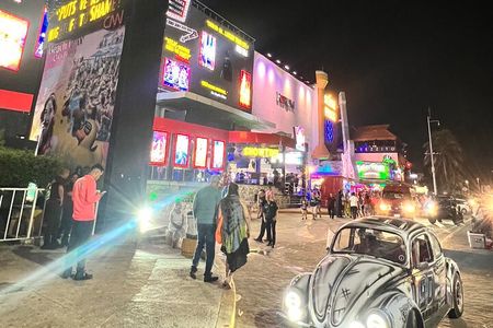 Private VW Beetle Cancun by Night Local Culture&History Food Tour