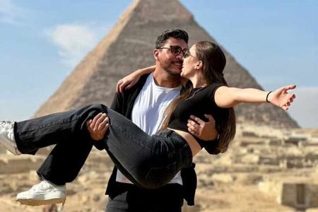 Full day Tour to Giza Pyramids and the Egyptian Museum