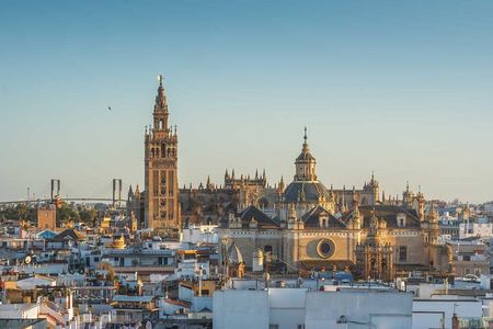 Excursion to Seville with visit and tickets to the Cathedral and Giralda