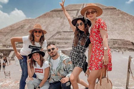 Private tour to Teotihuacán with Breakfast