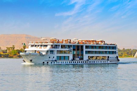 4 night Nile Cruise from Luxor to Aswan including Hot Air Balloon