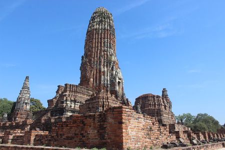 Three Temple Ayutthaya Tour with Scenic Boat Ride
